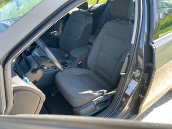 Prodám VW E-Golf elektrický - 10