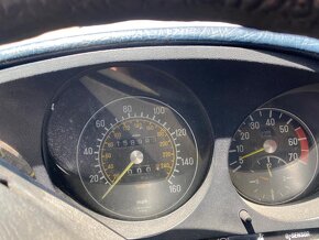 Mercedes-Benz 380SL - 10