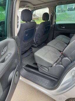 RENAULT ESPACE IV DIESEL 2DCI PANORAMA R.V.11.2010 - 10