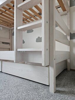 Palanda 2x150kg, 200x90cm, 2 úložné prostory, rošty a žebřík - 10