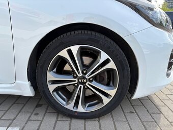 Kia Ceed GT line 1,6 CRDI Automat - 10