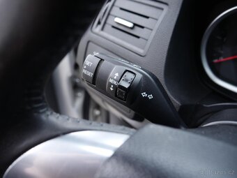 Ford Kuga 2.0 TDCi , 100 kW nafta, 2010 - 10