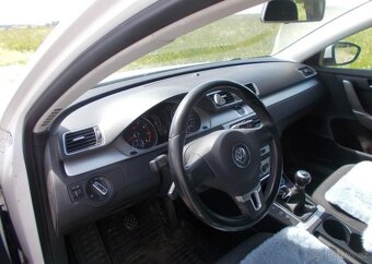 Volkswagen Passat 1,4 TSI 90 KW benzín manuál 90 kw - 10