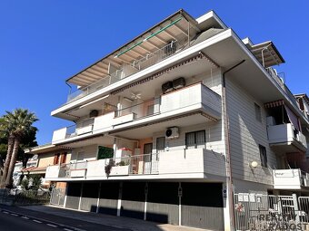 Prodej bytu 2+kk 40 m² Martinsicuro, Itálie - 10