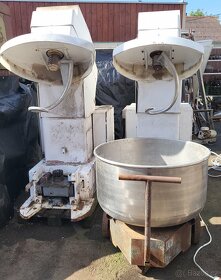 Spirálový hnětač topos 790.0 + díže 300L - 10