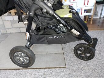 Kočár pro dvojčata...lehoučký - 10