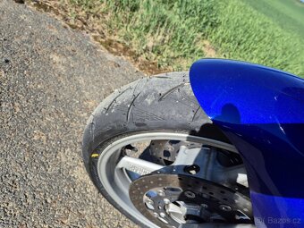 Yamaha R6 - 10