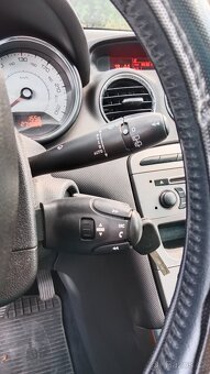 Peugeot 308 SW 2.0HDi 103kW,7/2010,KLIMA,PANORAMA,7.MÍSTNÉ - 10