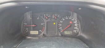 Vw t4 2.5 tdi 75kw caravelle rok 2001 - 10