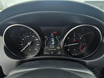 JAGUAR XE 2019 2.0D 132kW,VÝHŘEVY,NAVI,TEMPOMAT,SERVISKA - 10