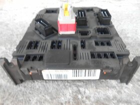 Peugeot 407 SW 2.0HDi 100KW veškeré díly z vozu - 10