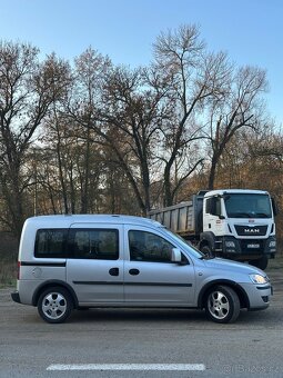 Opel Combo C 1.3 CDTi - 10