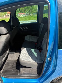 ŠKODA ROOMSTER 1.6i 16v 2009 - 10