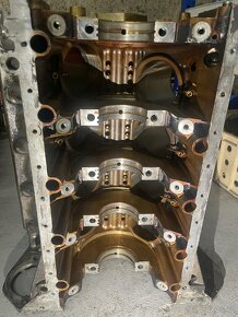 Bmw m62b35 v8 bez vanos 173kw - 10
