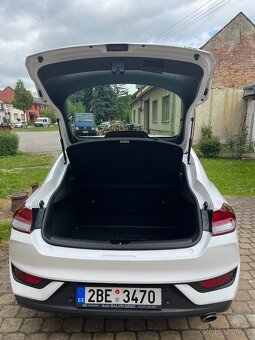 Hyundai i30 Fastback, 1.4 T-GDi, výbava Style - 10