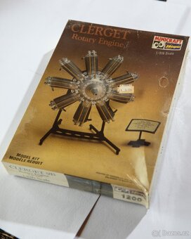 spousta modelů letadel v měřítku 1/72 - 10