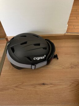 Lyžařské vybavení - 10