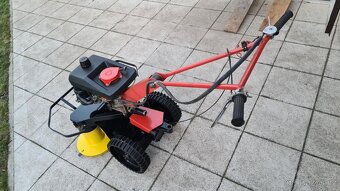 Dvoububnová sekačka BDR 700 - 10