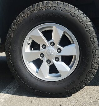 Mitsubishi L 200 - 10