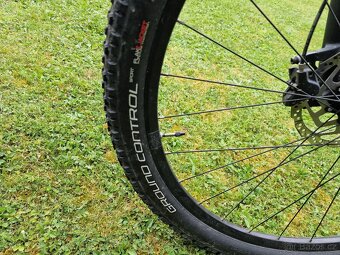 Horské kolo Specialized Rockhopper Comp - 10