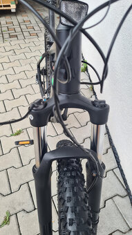 CUBE AIM RACE 27, Hydraul. brzdy, řazení Shimano, Rám 16 - 10