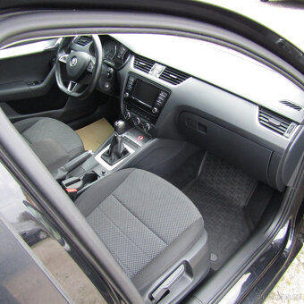 Škoda Octavia III combi, 2,0TDi 110kw, 4x4, NAJETO 184 tkm - 10