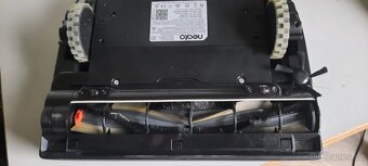 Robotický vysavač Neato - 10