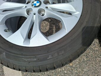 Original ZIMNÍ zánovní sada 17" BMW X1 style 564 - 10