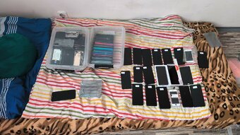 Prodám mix telefonu - 10