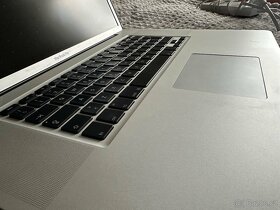 MacBook Pro 17" - unibody 2009, matná verze displeje - 10