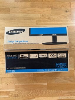 LCD monitor 19" Samsung EX1920W - 10