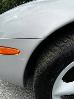 Jaguar XK8, uvedený na trh v roce 1996 - 10