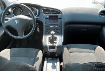 Peugeot 5008, 1.6,16V, r.v.2011, 7míst k sezení - 10