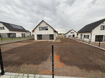 Moderní nízkoenergetický dům v Dřítči – výjimečné, na dosah - 10