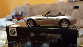 1:18 bmw z8 007 - 10