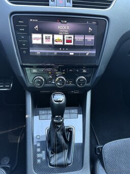 Škoda Octavia Combi 2,0 TDI RS 135 kW DSG - 10