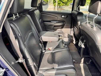 Fiat Freemont 2.0M-JET 125kW/4x4/7 míst/automat/kůže - 10