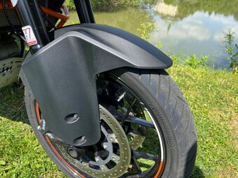 KTM 1050 Adventure - 10