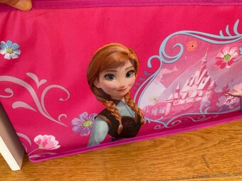 Regál na hračka Anna a Elsa - 10