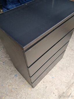 Ikea komoda Malm 4 zásuvky černá - 10