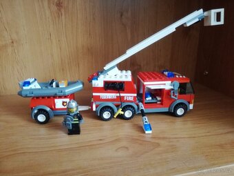 Prodám lego sety - 10