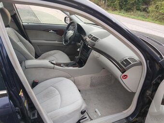 Mercedes-Benz Třídy E 220CDI - 10