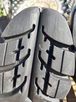 Boty 42 vel. New Rock Reactor - 10