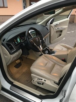 Volvo xc 60 D5 - 10