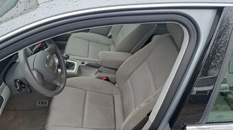 Audi A4 B7, 2.0i benzin 96 kW, 115000 km - 10