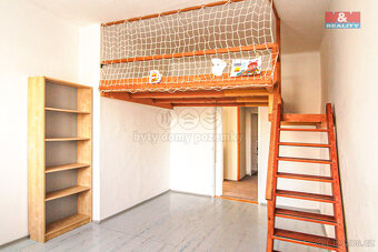 Prodej bytu 2+1, 66 m², Nový Bor, ul. Palackého náměstí - 10