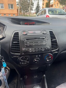 Hyundai i20 - 10
