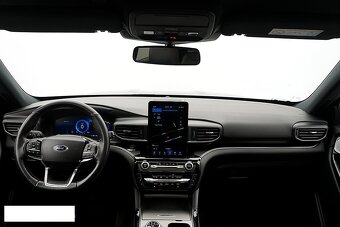 Ford Explorer Plug-In Hybrid ST 7 míst AWD rok 2022 - 10