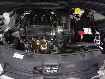 Peugeot 208 1,2i 82 - 10