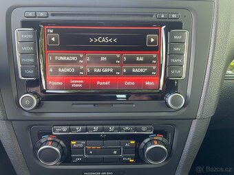 VOLKSWAGEN GOLF 2,0 TSI GTI 155 KW NAVI KAMERA TEMPOMAT - 10